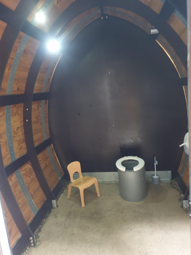 Composting toilet